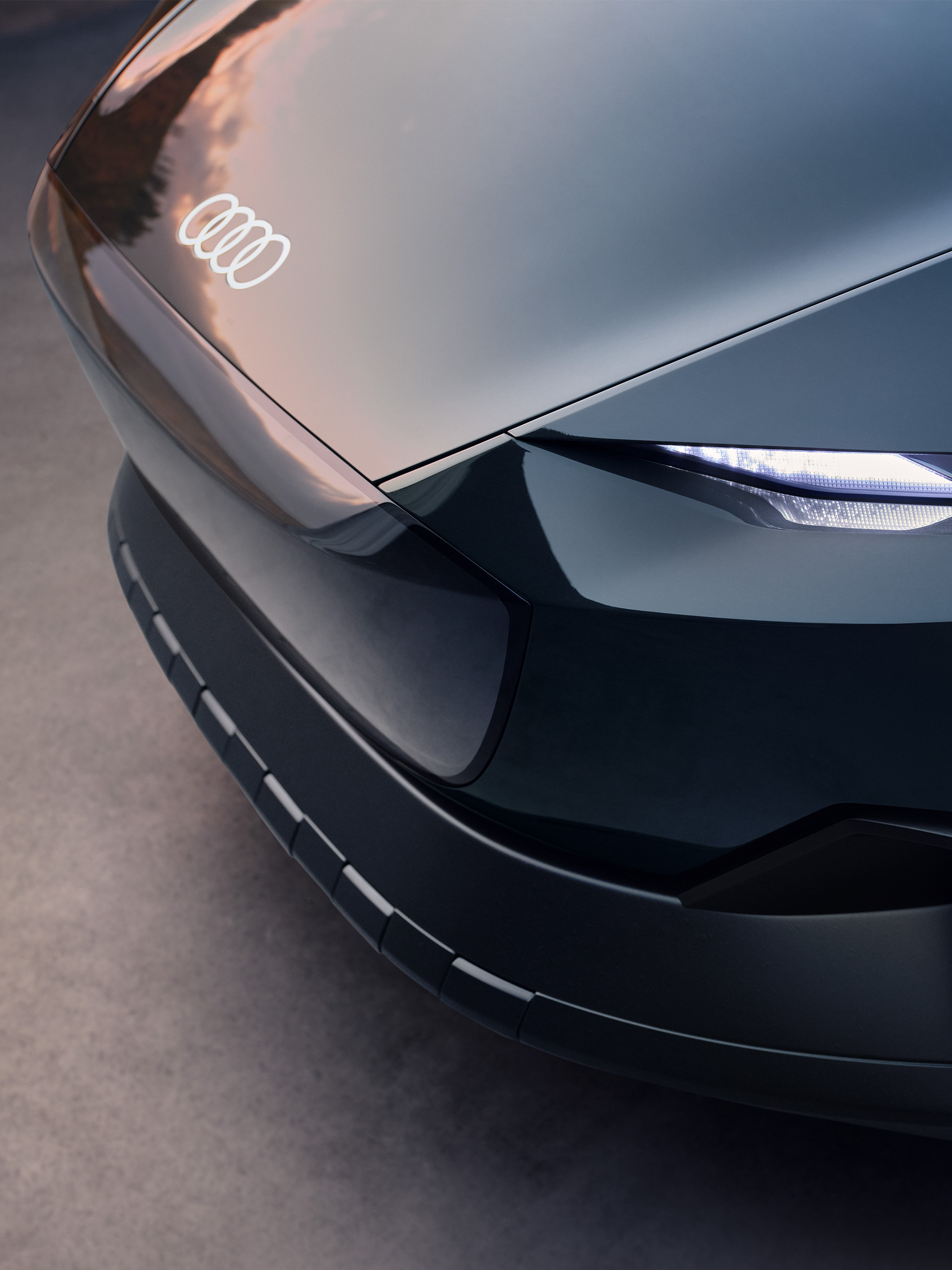 Der Audi Singleframe ist verglast.